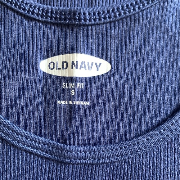 Lot of 4 Tanks - 3 are NWT Tanks- 1 is NWOT - Picture 3 of 5